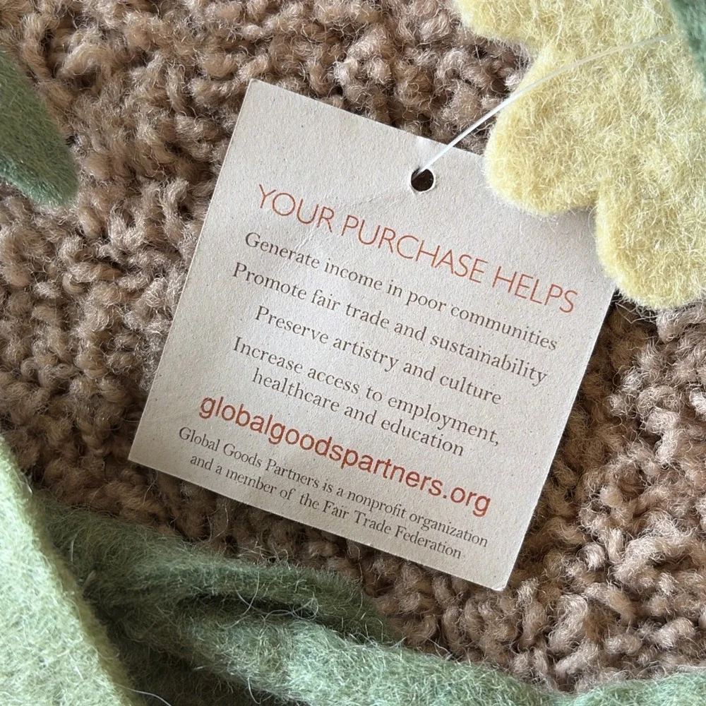 Global Goods Partners Fair Trade Felt Greenery Leaves Pinecone Holiday Garland